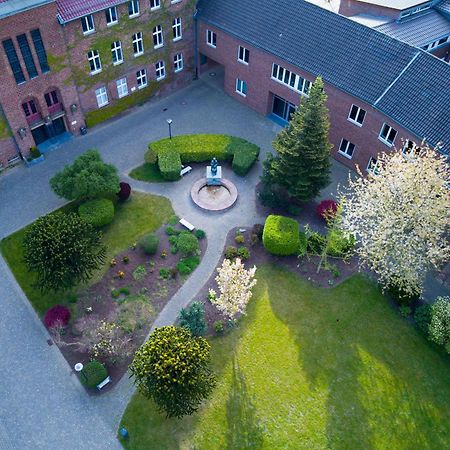 Haus Overbach Юлих Экстерьер фото