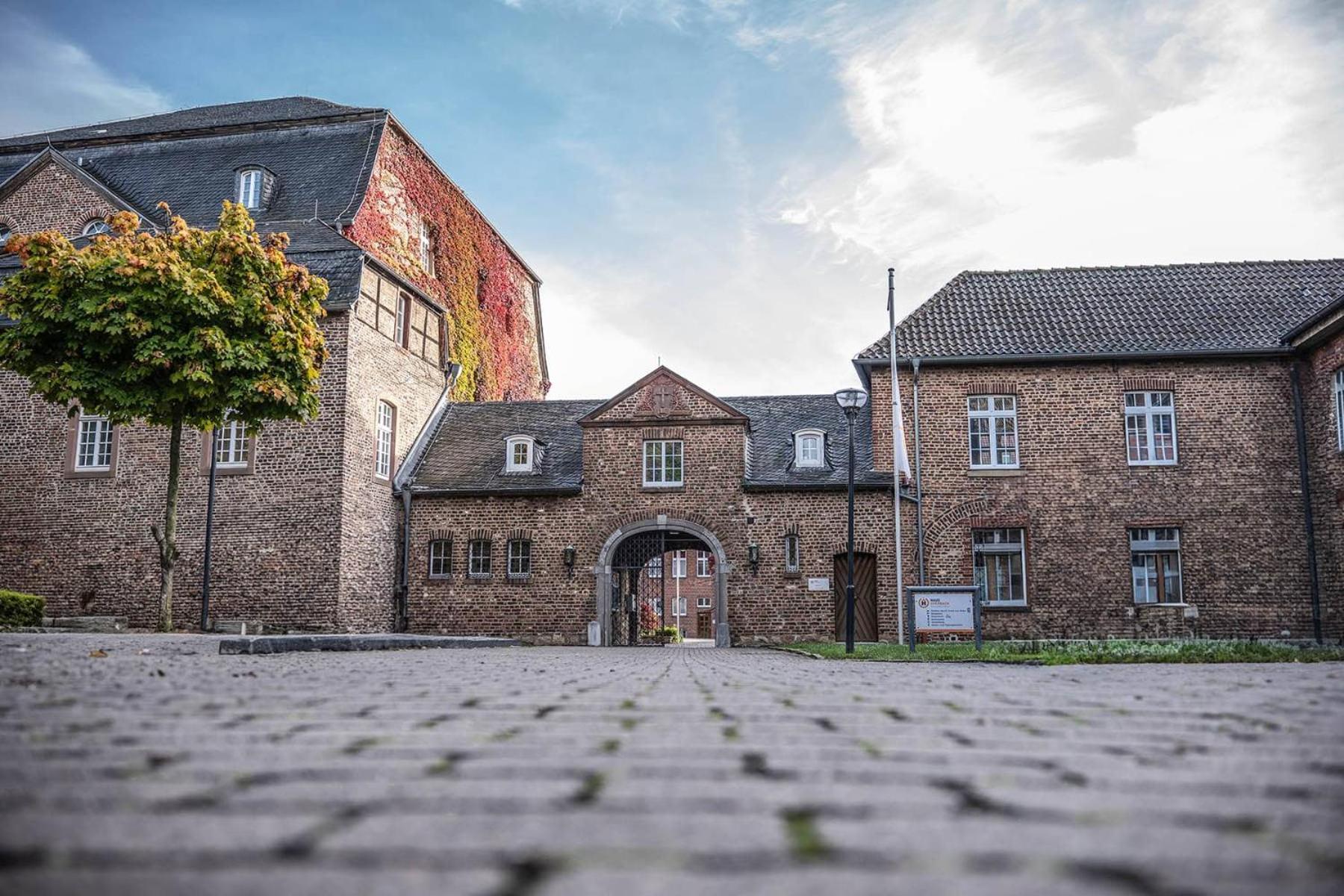 Haus Overbach Юлих Экстерьер фото