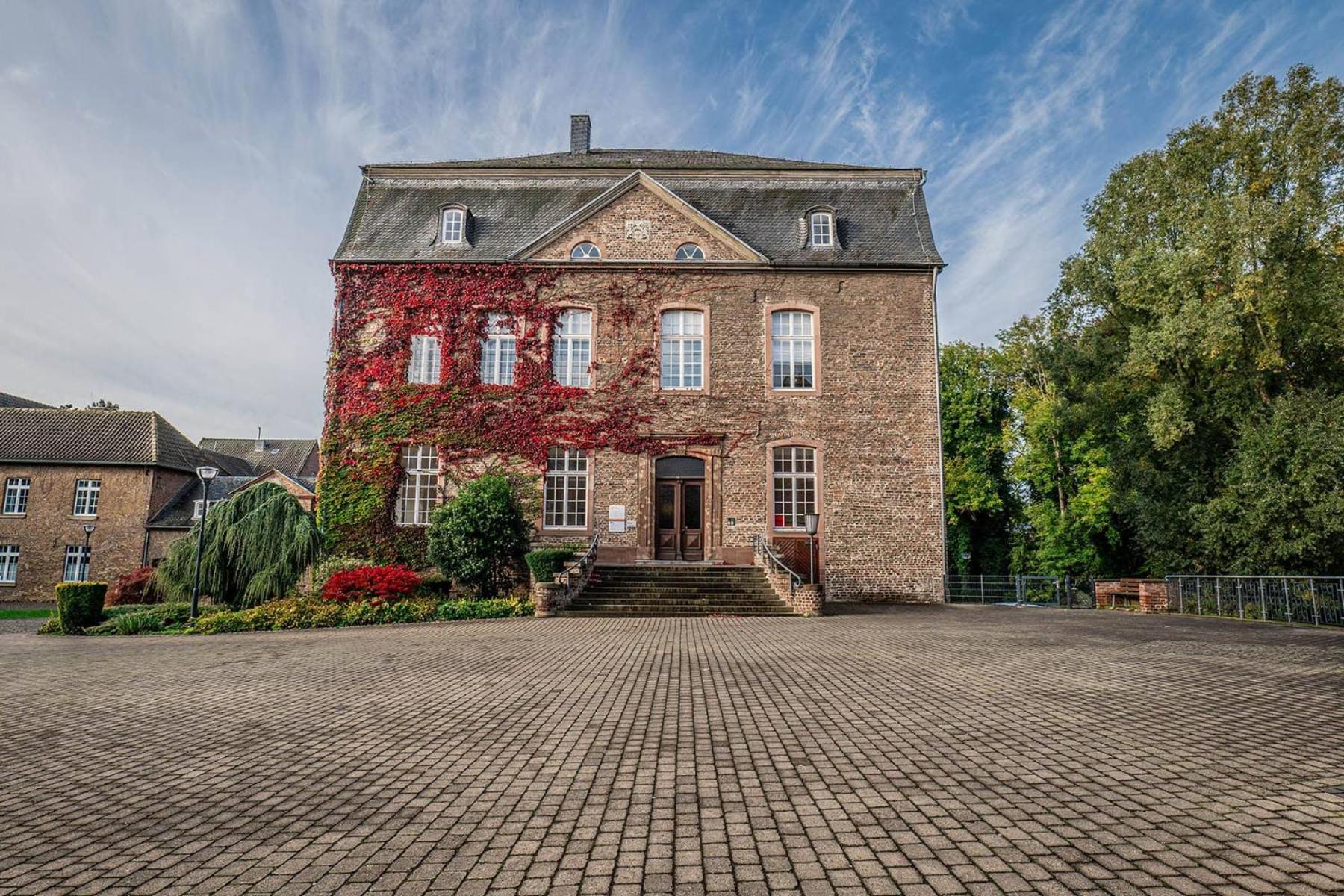 Haus Overbach Юлих Экстерьер фото